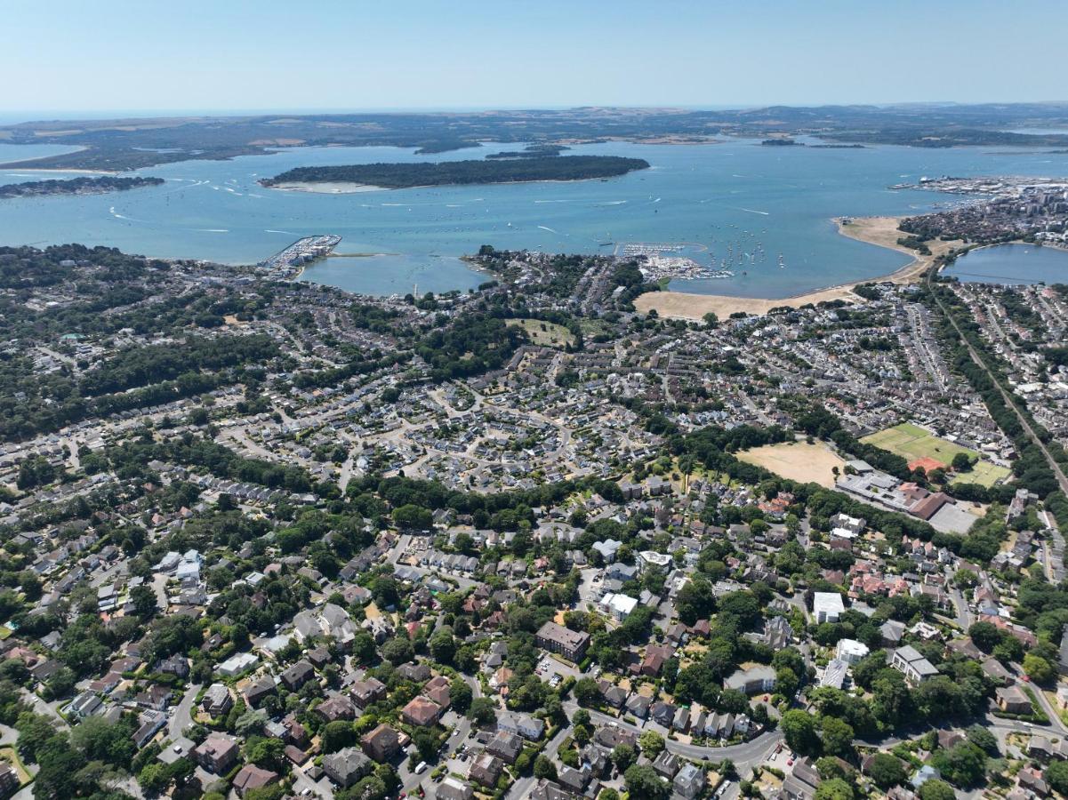 Entire Seaside Luxury Home With On Site Parking! プール エクステリア 写真